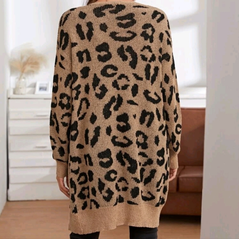 Leopard Cardigan - Picture 2 of 3